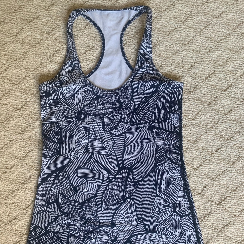 Lululemon Cool Racerback Tank Top Size 4